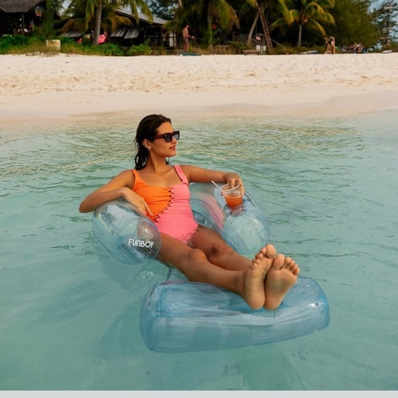 Funboy- NWT mesh chair float- clear blue- 53in long! - Picture 4 of 7